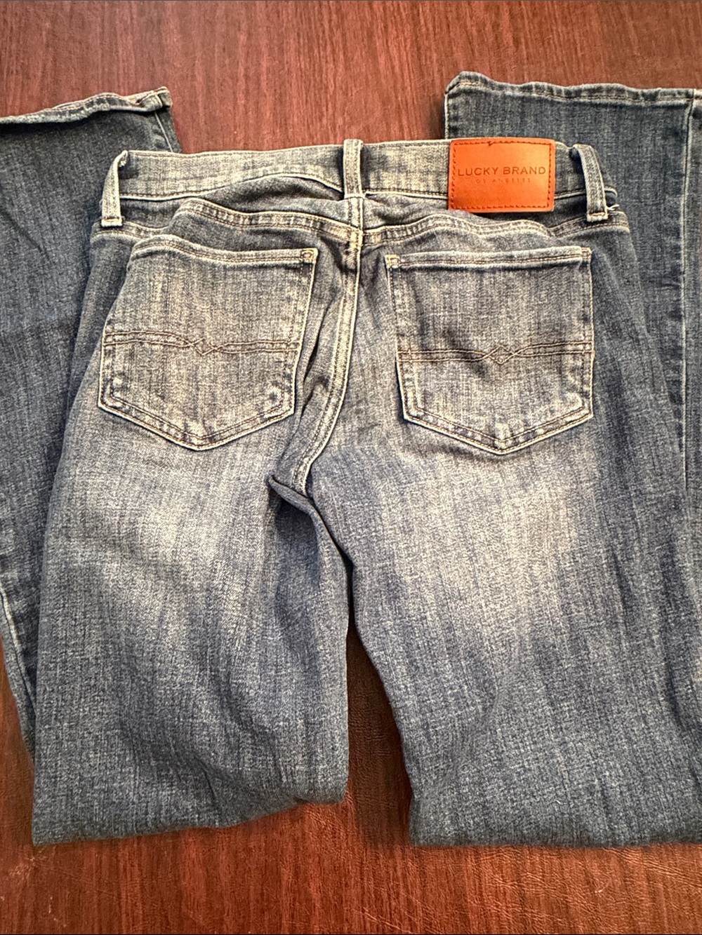 Lucky Brand Women's Bootcut Jeans in Faded Blue Wash - Picture 4 of 4